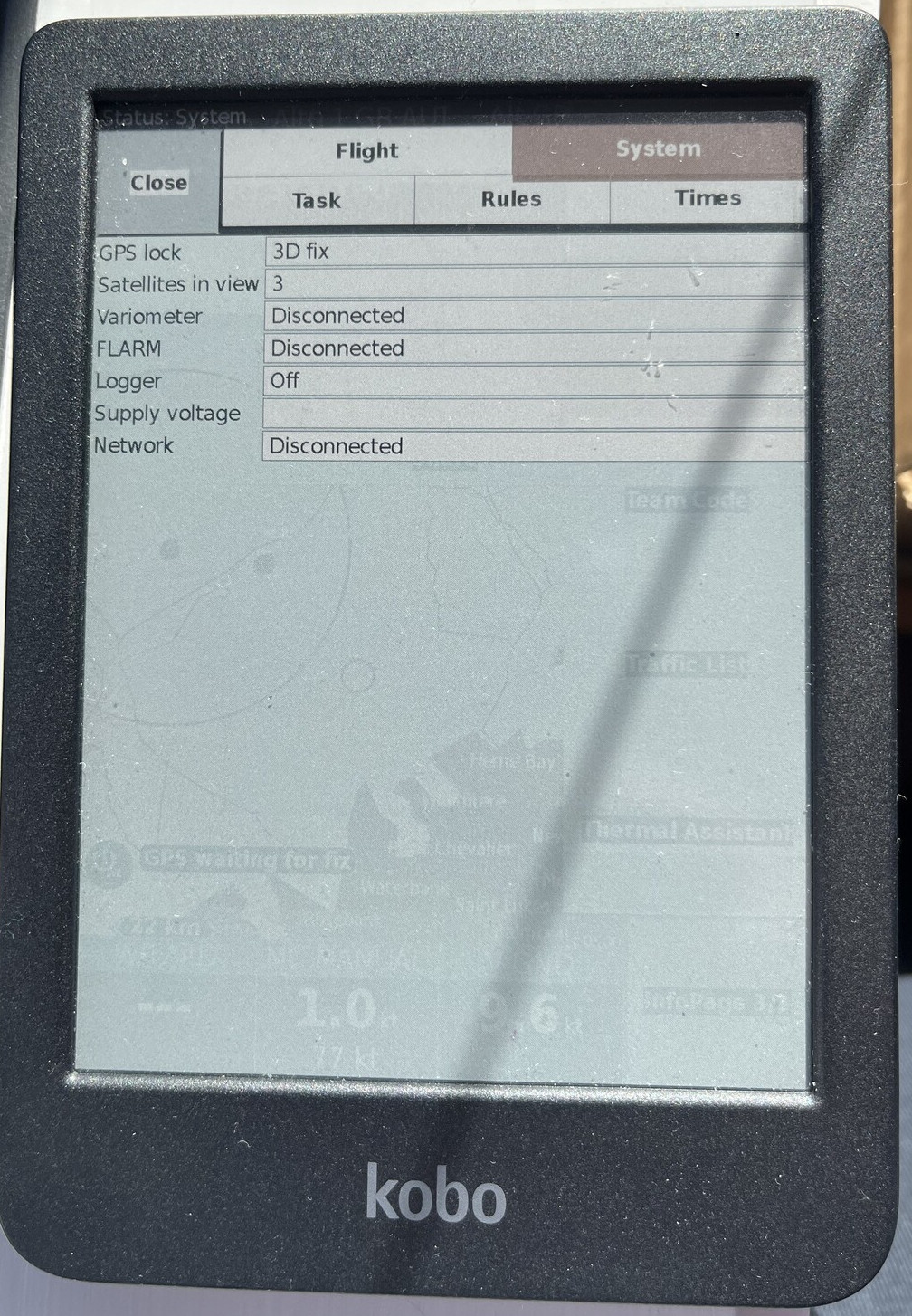 Status menu confirming a 3D fix and active satellite tracking.